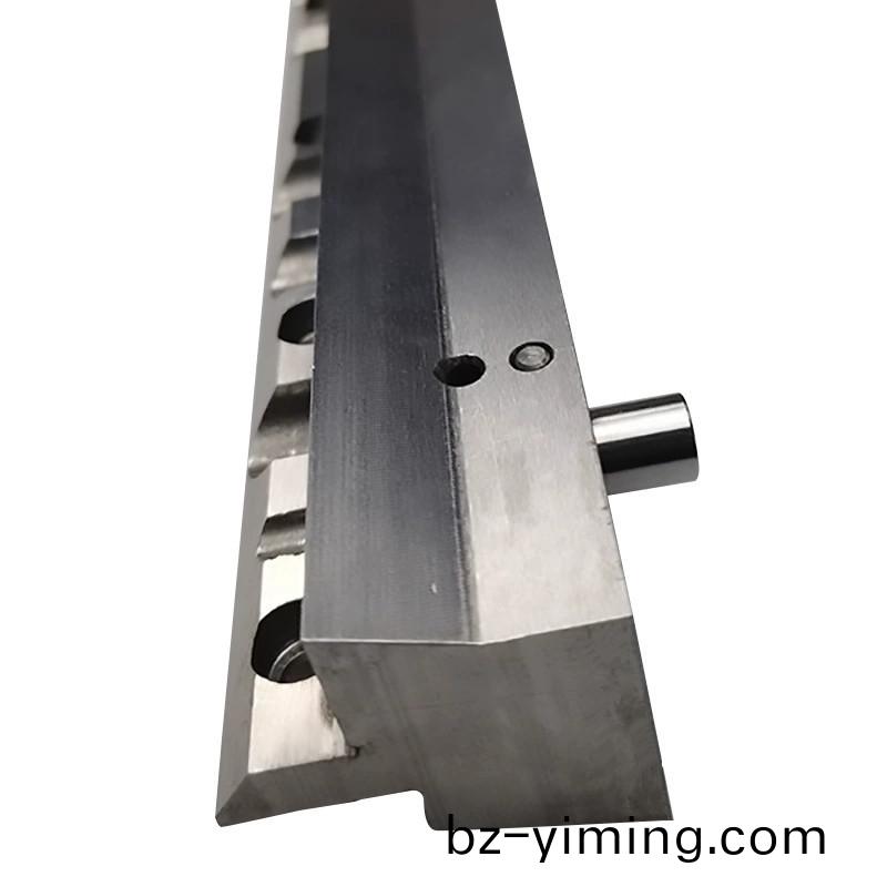 固定(ding)刀架(jia)，定(ding)刀架(jia)，得人精(jing)工(gong)定製切(qie)粒機(ji)配件