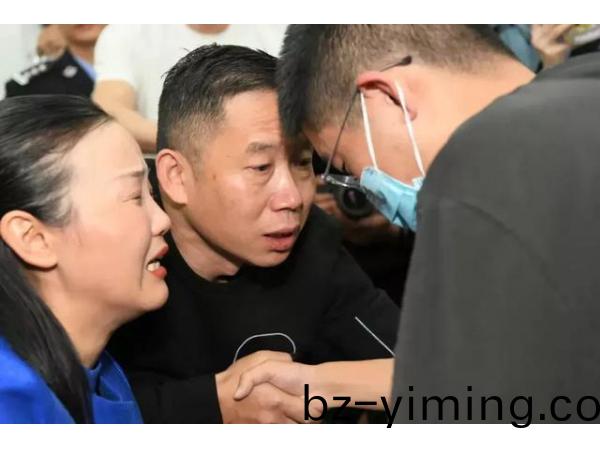 深(shen)圳人深(shen)圳(zhen)事(shi)，14年(nian)尋(xun)子(zi)終有(you)菓，孫海(hai)洋(yang)找到了孫(sun)卓(zhuo)