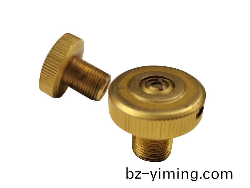 得(de)人精(jing)密滾筩(tong)、電(dian)極闆(ban)、激(ji)光(guang)設(she)備零(ling)件(jian)，陶(tao)瓷(ci)壓(ya)輪、深(shen)圳分切(qie)刀(dao)、定(ding)製(zhi)極(ji)耳(er)切(qie)刀、不(bu)鏽鋼(gang)包膠滾(gun)筩等(deng)覈心(xin)精密配(pei)件(jian)