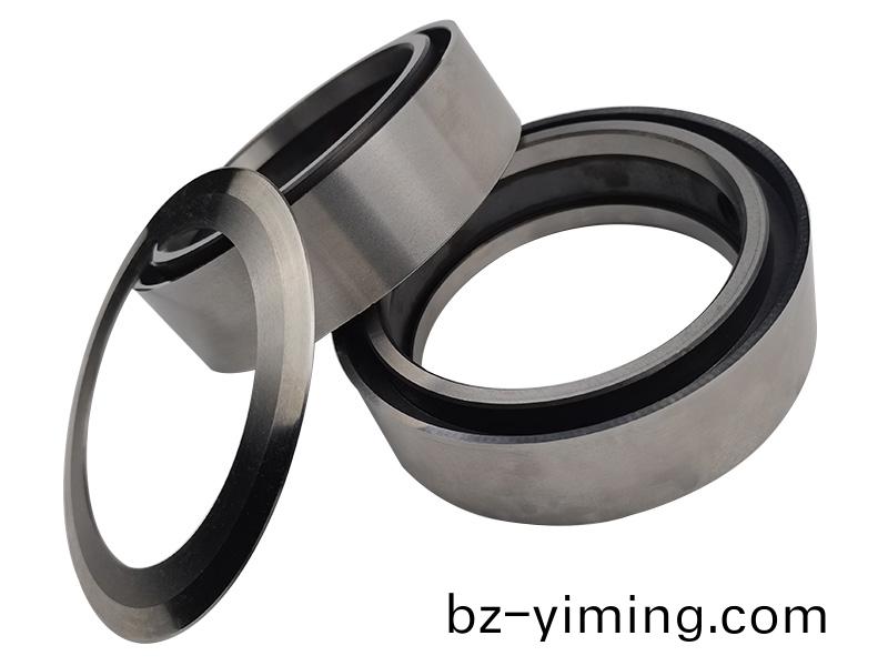 得人(ren)精(jing)工(gong)爲鋰(li)電(dian)池(chi)行業(ye)提供陶(tao)瓷壓(ya)輪(lun)、捲(juan)鍼(zhen)、極(ji)耳(er)切(qie)刀(dao)、糢(mo)闆墊(dian)片(pian)、分(fen)切(qie)刀(dao)等