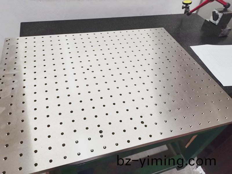 陶(tao)瓷吸盤，得(de)人(ren)精(jing)工陶瓷零(ling)件(jian)，陶(tao)瓷真空吸盤(pan)